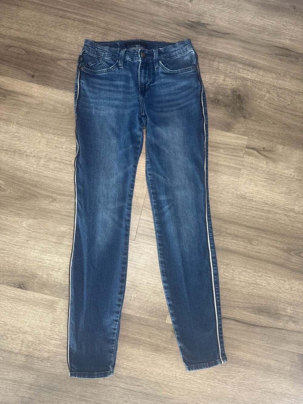 Rock & Republic Jeans Size 6 Blue Skinny Denim Side Piping Stripe